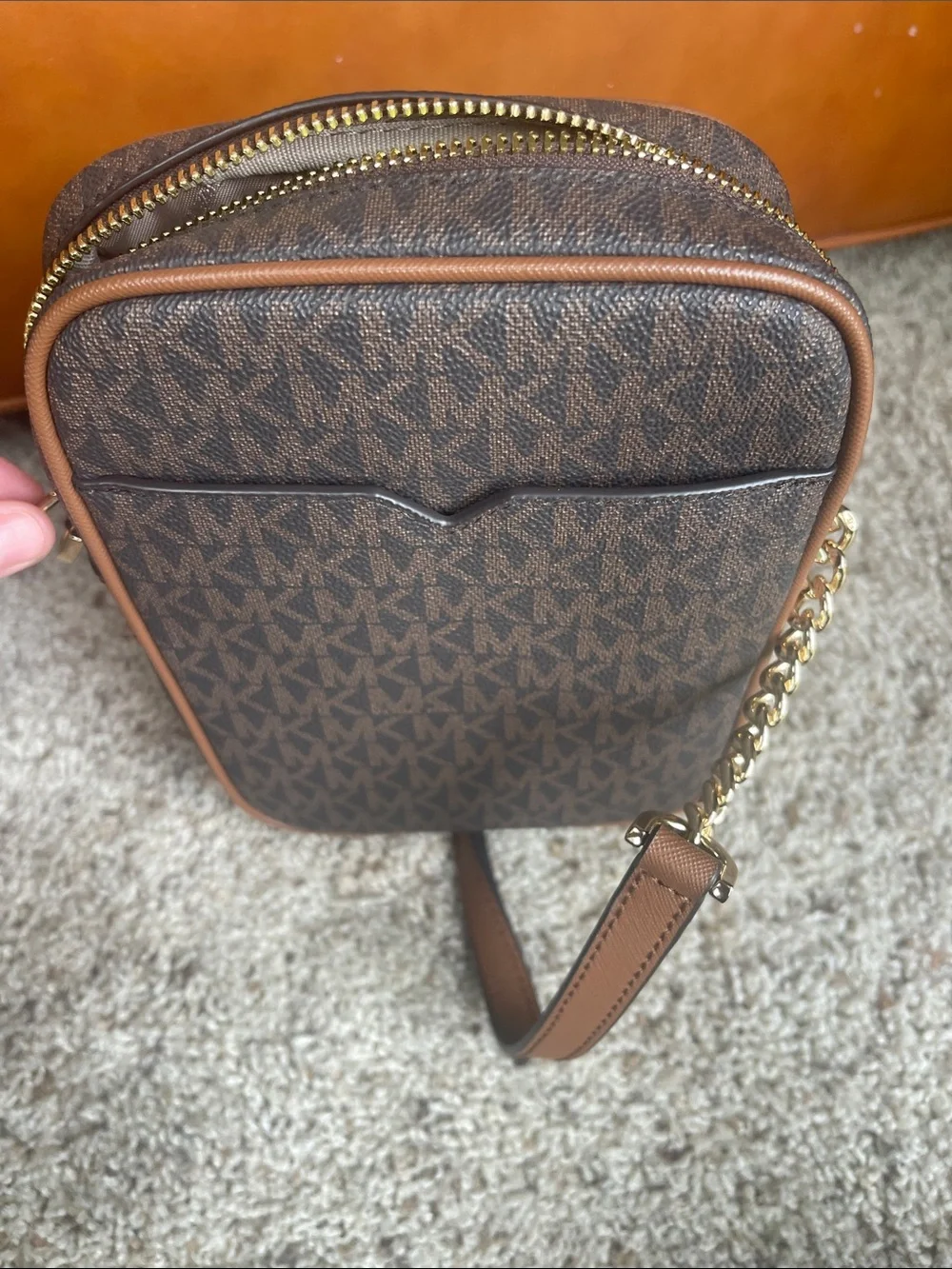 Michael Kors signature mk